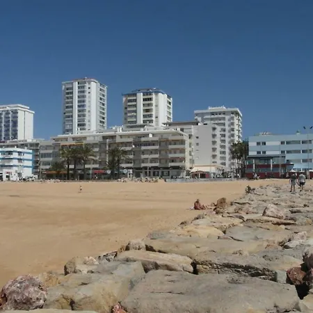 Torre 20 - Portas Do Mar Apartment